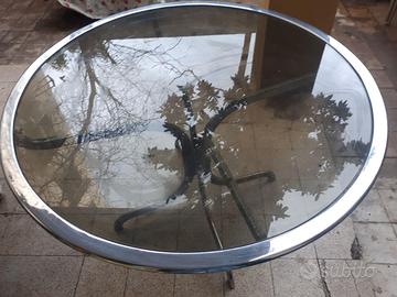 Tavolo anni '70 in acciaio e vetro