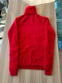 Maglione rosso da donna peloso