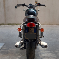Triumph bonneville t100
