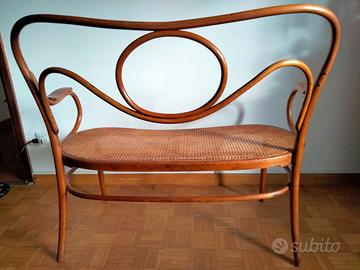 Antico divanetto THONET