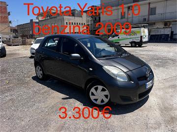 Toyota Yaris 1.0 benzina clima 5porte