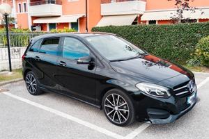 MERCEDES B 200  / PERMUTA *