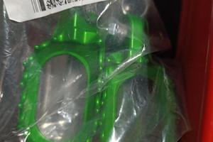 Pedane Trial Universali TRIALPARTS Verdi – Nuove