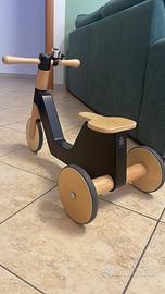 Triciclo in legno