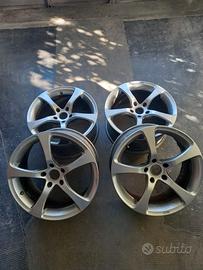 Cerchioni Mak Vertigo x Land Rover