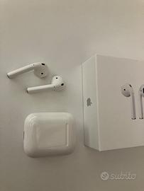 AirPods Apple