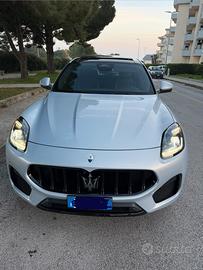 Maseati Grecale Modena