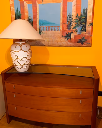 Cassettiera in legno di ciliegio