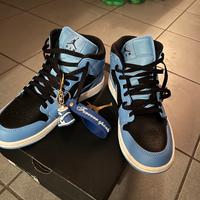 Air Jordan 1 Mid University Blue Black White