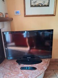 TV TELEVISORE TELEVISIONE SAMSUNG + TELECOMANDO