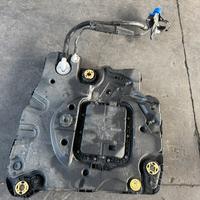 Vendiamo serbatoio Ad blue Peugeot 2008