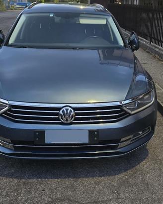 VOLKSWAGEN  Passat B8 2.0 150 CV