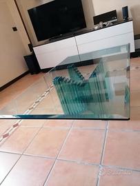 Tavolino di cristallo