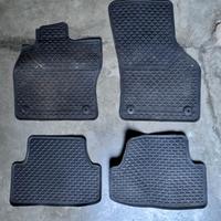 Tappetini originali in gomma golf 7