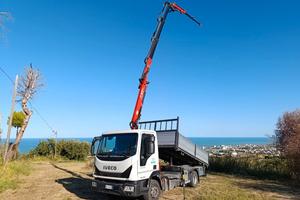 Iveco 120/190 con gru PM 7 SP e ribaltabile