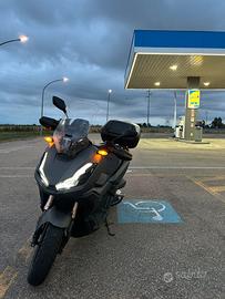 Honda ADV350 2022 accessoriata
