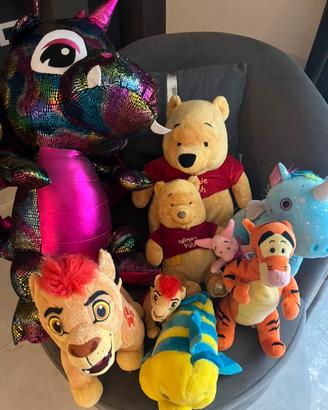 8 peluche di vari dimensioni Disney