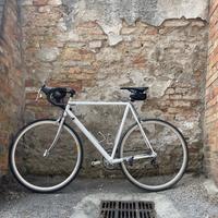 Bici da corsa taglia L misura 56