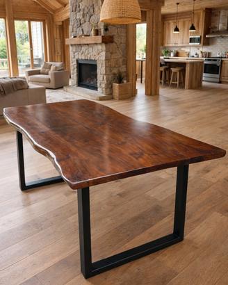 Tavoli in legno massello (anche con Resina)