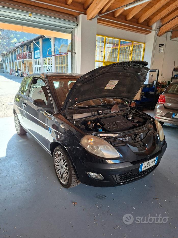 Lancia Ypsilon