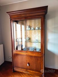 Credenza con vetrina