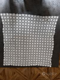 tovaglia in pizzo fatta a mano