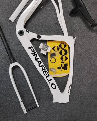 Telaio replica pinarello grevil