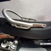 Maniglia  passeggero per moto Triumph XE 1200