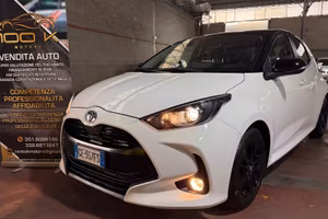 Toyota Yaris 1.5 Hybrid 5 porte Business
