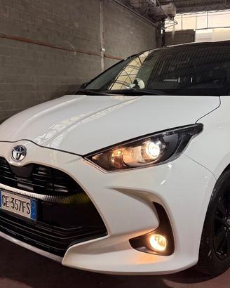 Toyota Yaris 1.5 Hybrid 5 porte Business
