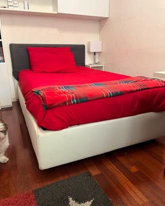 Letto piazza e mezza con cassettone