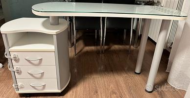 Tavolino per ricostruzione unghie – AFFAR