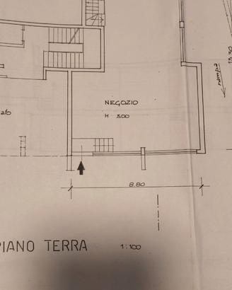 Uffici/negozio e magazzino