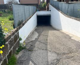 Garage in stabile ristrutturato