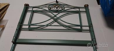 Letto in ferro e ottone.