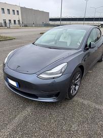 Tesla model 3 lr