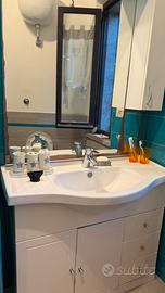 Mobile bagno con specchio