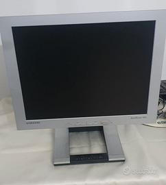 monitor 15 pollici samsung pieghevole 180°