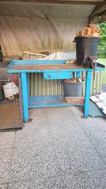 Banco da sistemare , colore.  