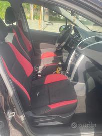 Peugeot 207 1.4 hdi diesel buone condizioni.