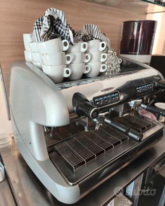 Macchina per caffè espresso professionale 