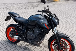 YAMAHA MT-07