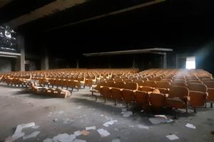 Ex Teatro 2500mq D3 vicino Centro C.le Katanè