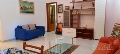 Appartamento arredato zona Scala Greca