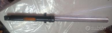 Forcella dx Moto Guzzi V7 Stone 850 2025
