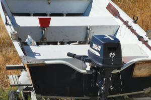Barca Canadian 14 + motore 15 CV 2 t + carrello