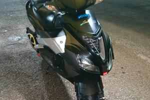 Aprilia SR 50 - 2013