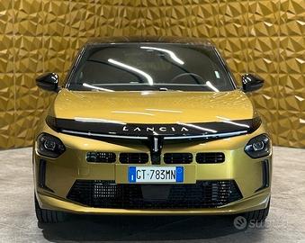 Lancia Ypsilon Hybrid e-DCT LX