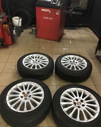 Cerchi e gomme fiat doblo ataco 5 buloni