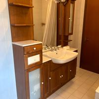 Intero mobile bagno in legno